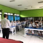 Satresnarkoba Polres Pasuruan Gelar Penyuluhan Bahaya Narkoba di SMPN 1 Rembang