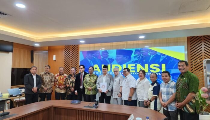 Titik Mati Reformasi Polri Komisi Percepatan Terancam Gagal  