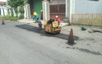 Respon cepat Dinas PUPR Tulungagung Melalui UPT PJJ Kota: Ruas Ringinpitu–Bukur Mulai Ditangani Hari Ini