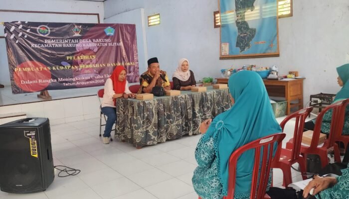 Pemerintah Desa Bakung,adakan pelatihan pembuatan kudapan