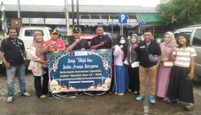 RAMADHAN BERKAH UNTUK BERBAGI TAKJIL DARI LEMBAGA DAN MEDIA
