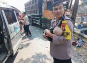 Aksi Heroik Bhabinkamtibmas Polsek Bagor Selamatkan Bayi Korban Kecelakaan Bus di Nganjuk, Tuai Pujian Warganet