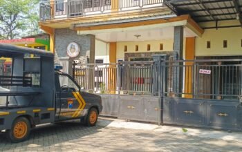 Terekam CCTV, Maling Spesialis Bobol Kantor IBI dan PPNI Nganjuk dalam Satu Malam