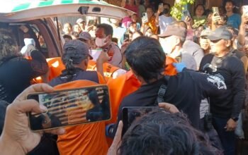 Warga Ngronggot Nganjuk Digemparkan Penemuan Mayat Membusuk, Diduga Korban Pembunuhan