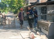 Atasi Banjir Musiman,Pemdes Puhkerep Nganjuk Bangun Jembatan Pengatur Air dari Dana Desa