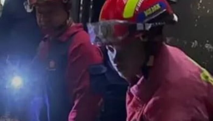 Kebakaran Melahap 5 Kios di Pasar Ngemplak Tulungagung, Kerugian Mencapai Puluhan Juta