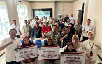 Dinas PRKPP Nganjuk Salurkan Bansos Uang Tunai untuk Percepat Rehabilitasi Rumah Korban Bencana