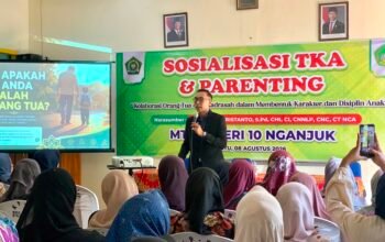 Tingkatkan Sinergi Pendidikan Karakter, MTsN 10 Nganjuk Gelar Seminar Parenting Bersama Pakar Komunikasi ​