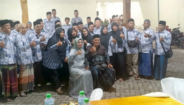 Peringati Milad ke-3 Mushola Al-Ikhlas, Mbah Carik Gelar Sholawat Bersama: Momentum Kebersamaan Menuju Betet Sejahtera