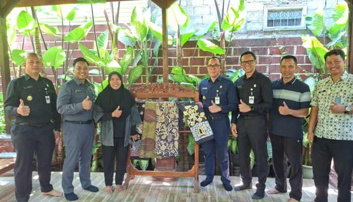 Dari Bahan Alam Jadi Batik Bernilai Jual, Sespimen Polri Apresiasi UMKM Griya Batik Sri Rahayu