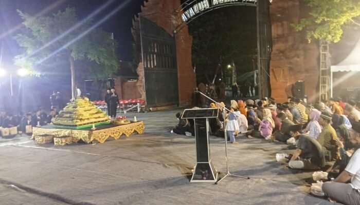 Tegak Menjaga Tradisi, Guyup Rukun Mengemban Ajaran, Peringatan Suci 104 Tahun PSHT Pusat Madiu