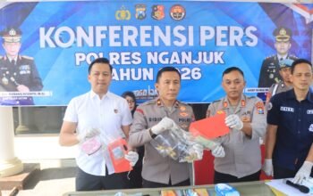 Usai Antar Penumpang ke Nganjuk, Driver Taksi Online Diduga Bawa Kabur Perhiasan
