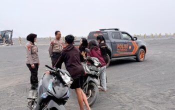 Polres Probolinggo Imbau Wisatawan Patuhi Penutupan Kawasan TNBTS Akibat Karhutla di Bromo