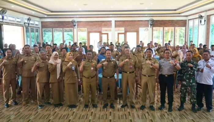 Forum Konsultasi Publik diGedung  Graha Lembah wilis dihadiri Wakil Bupati Madiun