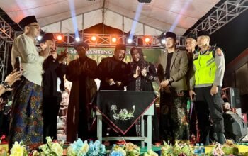 Plt. Bupati Ponorogo dan Ketua Cabang Hadiri Pengukuhan Ketua Rayon PSHT Ranting Mlarak yang Dirangkai dengan Bersholawat Bersama ASPARAGUS